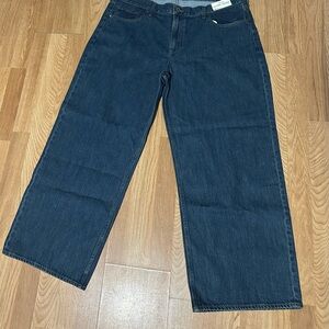 Abercrombie & Fitch Curve Love Low Rise Ultra Loose Jean